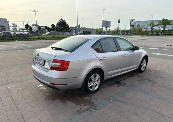 Skoda Octavia cena 62000 przebieg: 80879, rok produkcji 2017 z Wrocław małe 211